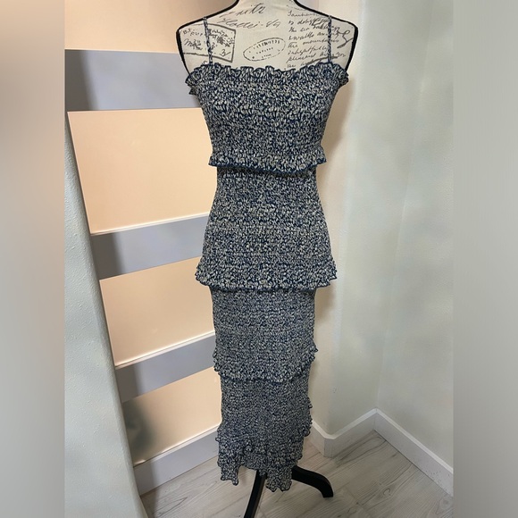 Mable Women’s Smocked Long Ruffle Sleeveless Dress Blue Floral Midi SZ Small EUC - Picture 3 of 13